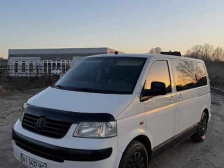 Білий Фольксваген Transporter, об'ємом двигуна 2.5 л та пробігом 250 тис. км за 4650 $, фото 1 на Automoto.ua