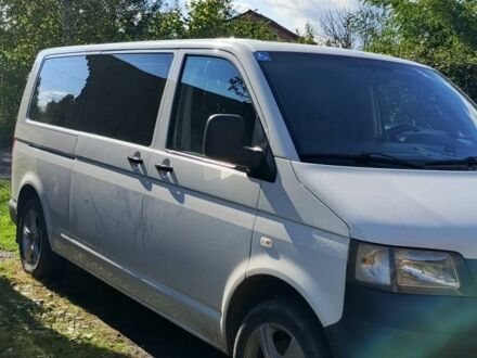 Белый Фольксваген Transporter, объемом двигателя 2.5 л и пробегом 300 тыс. км за 10500 $, фото 1 на Automoto.ua