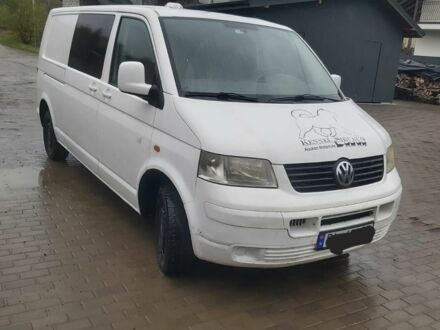 Белый Фольксваген Transporter, объемом двигателя 2.5 л и пробегом 260 тыс. км за 6954 $, фото 1 на Automoto.ua