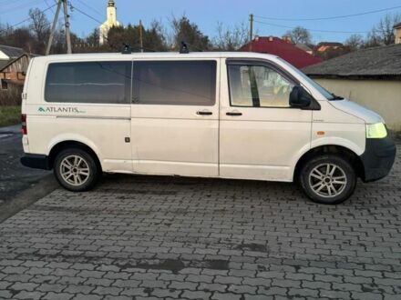 Белый Фольксваген Transporter, объемом двигателя 1.9 л и пробегом 250 тыс. км за 5600 $, фото 1 на Automoto.ua