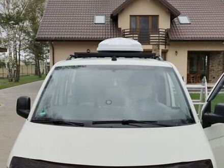 Білий Фольксваген Transporter, об'ємом двигуна 1.9 л та пробігом 424 тис. км за 9000 $, фото 1 на Automoto.ua