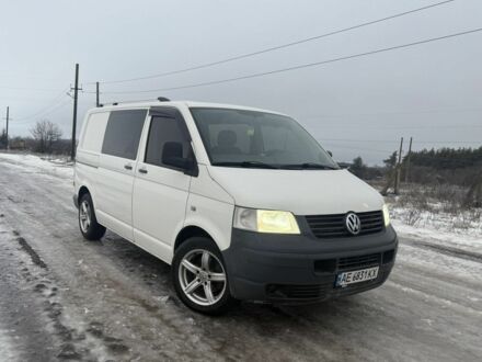 Білий Фольксваген Transporter, об'ємом двигуна 2.5 л та пробігом 370 тис. км за 8000 $, фото 1 на Automoto.ua