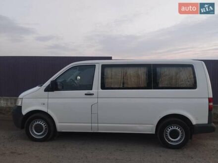 Білий Фольксваген Transporter, об'ємом двигуна 1.9 л та пробігом 330 тис. км за 8600 $, фото 1 на Automoto.ua
