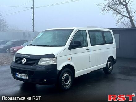 Білий Фольксваген Transporter, об'ємом двигуна 2.5 л та пробігом 0 тис. км за 8000 $, фото 1 на Automoto.ua