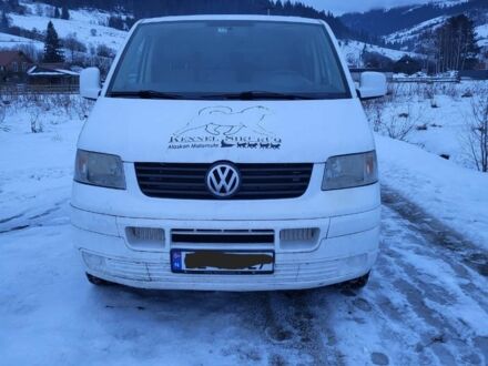 Білий Фольксваген Transporter, об'ємом двигуна 2.5 л та пробігом 250 тис. км за 6405 $, фото 1 на Automoto.ua
