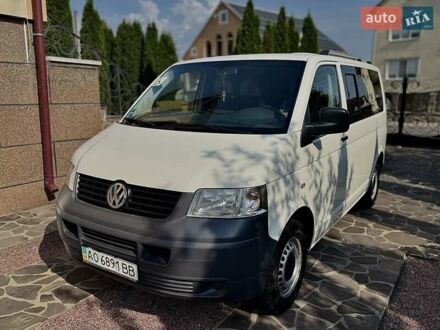 Белый Фольксваген Transporter, объемом двигателя 1.9 л и пробегом 219 тыс. км за 11500 $, фото 1 на Automoto.ua
