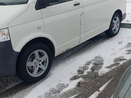 Білий Фольксваген Transporter, об'ємом двигуна 2.46 л та пробігом 325 тис. км за 9800 $, фото 1 на Automoto.ua