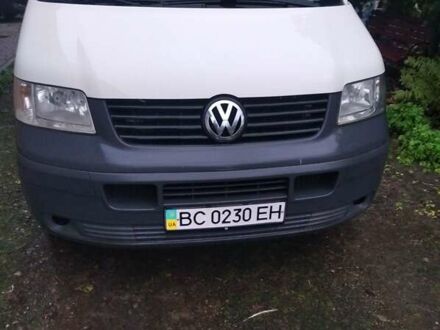 Белый Фольксваген Transporter, объемом двигателя 1.9 л и пробегом 182 тыс. км за 8999 $, фото 1 на Automoto.ua
