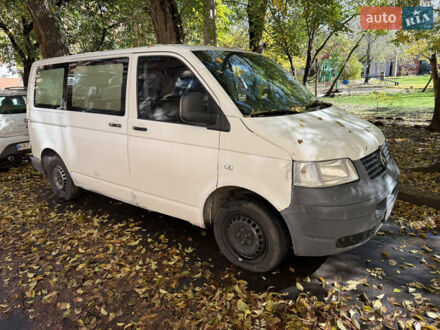 Фольксваген Transporter 2009 в Николаеве на Automoto.ua Белый Фольксваген Transporter, объемом двигателя 1.9 л и пробегом 235 тыс. км за 5800 $, фото 1 на Automoto.ua