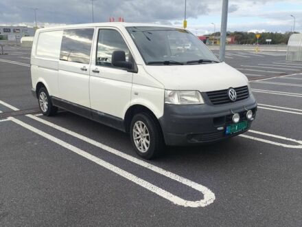 Білий Фольксваген Transporter, об'ємом двигуна 2.5 л та пробігом 250 тис. км за 7654 $, фото 1 на Automoto.ua