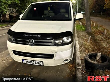 Фольксваген Transporter 2010 у Києві на Automoto.ua Білий Фольксваген Transporter, об'ємом двигуна 20 л та пробігом 260 тис. км за 12600 $, фото 1 на Automoto.ua