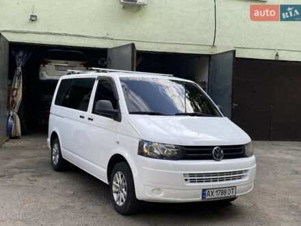 Фольксваген Transporter 2010 в Харькове на Automoto.ua Белый Фольксваген Transporter, объемом двигателя 2 л и пробегом 302 тыс. км за 13100 $, фото 1 на Automoto.ua