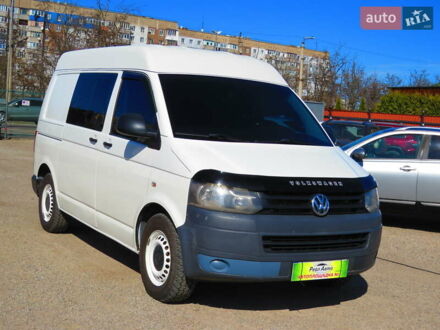 Фольксваген Transporter 2011 у Кропивницькому (Кіровограді) на Automoto.ua Білий Фольксваген Transporter, об'ємом двигуна 2 л та пробігом 495 тис. км за 11998 $, фото 1 на Automoto.ua