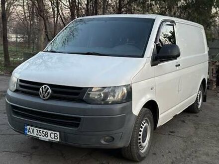 Белый Фольксваген Transporter, объемом двигателя 2 л и пробегом 235 тыс. км за 11500 $, фото 1 на Automoto.ua