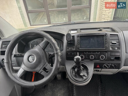 Білий Фольксваген Transporter, об'ємом двигуна 2 л та пробігом 600 тис. км за 12500 $, фото 1 на Automoto.ua