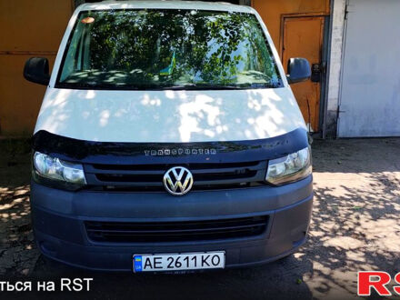 Фольксваген Transporter 2012 в Кривом Роге на Automoto.ua Белый Фольксваген Transporter, объемом двигателя 2 л и пробегом 241 тыс. км за 9500 $, фото 1 на Automoto.ua