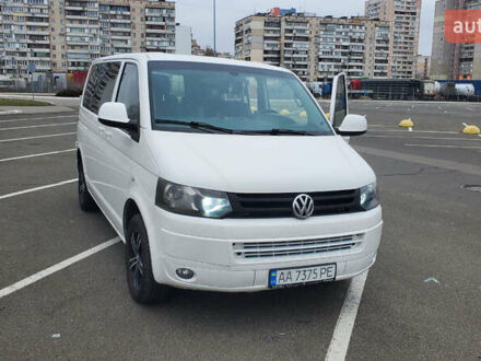Белый Фольксваген Transporter, объемом двигателя 2 л и пробегом 324 тыс. км за 15000 $, фото 1 на Automoto.ua