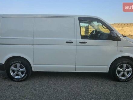 Фольксваген Transporter 2013 в Белгород-Днестровском на Automoto.ua Белый Фольксваген Transporter, объемом двигателя 1.97 л и пробегом 310 тыс. км за 11999 $, фото 1 на Automoto.ua