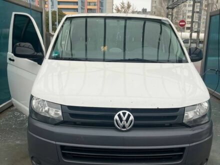 Белый Фольксваген Transporter, объемом двигателя 2 л и пробегом 330 тыс. км за 8500 $, фото 1 на Automoto.ua