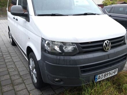 Фольксваген Transporter 2013 в Мукачеве на Automoto.ua Белый Фольксваген Transporter, объемом двигателя 2 л и пробегом 208 тыс. км за 17554 $, фото 1 на Automoto.ua