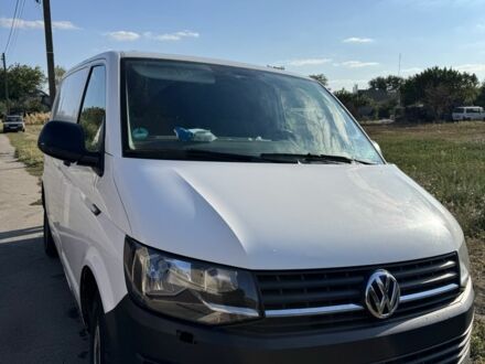 Белый Фольксваген Transporter, объемом двигателя 2 л и пробегом 340 тыс. км за 15000 $, фото 1 на Automoto.ua