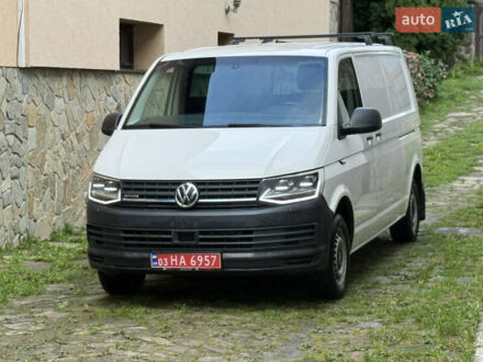 Білий Фольксваген Transporter, об'ємом двигуна 2 л та пробігом 220 тис. км за 22500 $, фото 1 на Automoto.ua