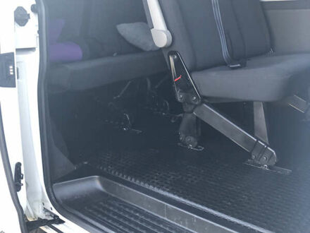 Фольксваген Transporter 2018 в Нововолынск на Automoto.ua Белый Фольксваген Transporter, объемом двигателя 2 л и пробегом 214 тыс. км за 22300 $, фото 1 на Automoto.ua