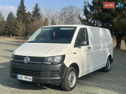 Білий Фольксваген Transporter, об'ємом двигуна 2 л та пробігом 209 тис. км за 17500 $, фото 1 на Automoto.ua