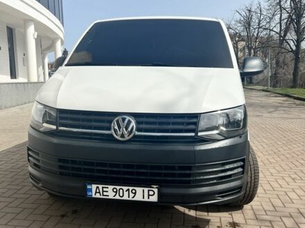 Білий Фольксваген Transporter, об'ємом двигуна 2 л та пробігом 229 тис. км за 22800 $, фото 1 на Automoto.ua