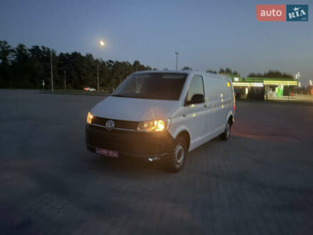 Белый Фольксваген Transporter, объемом двигателя 2 л и пробегом 251 тыс. км за 19200 $, фото 1 на Automoto.ua