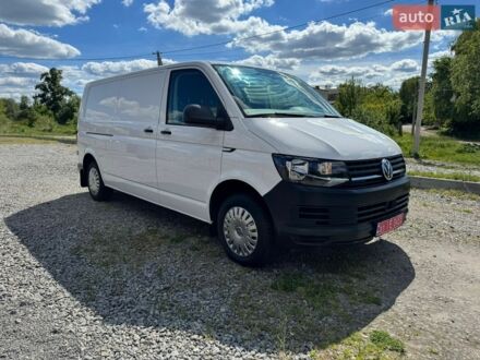 Білий Фольксваген Transporter, об'ємом двигуна 2 л та пробігом 297 тис. км за 17950 $, фото 1 на Automoto.ua
