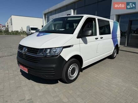 Білий Фольксваген Transporter, об'ємом двигуна 2 л та пробігом 260 тис. км за 28999 $, фото 1 на Automoto.ua