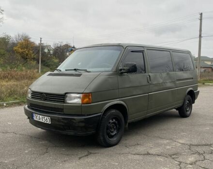 Бежевый Фольксваген Transporter, объемом двигателя 2.4 л и пробегом 440 тыс. км за 3350 $, фото 2 на Automoto.ua