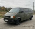 Бежевый Фольксваген Transporter, объемом двигателя 2.4 л и пробегом 440 тыс. км за 3350 $, фото 2 на Automoto.ua
