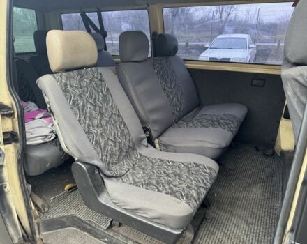 Бежевый Фольксваген Transporter, объемом двигателя 2.4 л и пробегом 350 тыс. км за 2450 $, фото 8 на Automoto.ua