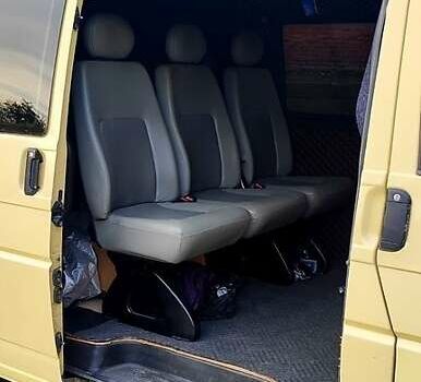 Бежевый Фольксваген Transporter, объемом двигателя 2.4 л и пробегом 500 тыс. км за 5500 $, фото 4 на Automoto.ua