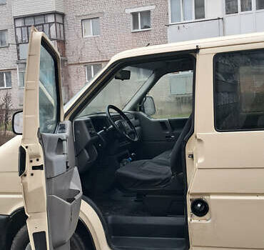Бежевий Фольксваген Transporter, об'ємом двигуна 2.46 л та пробігом 529 тис. км за 6200 $, фото 17 на Automoto.ua