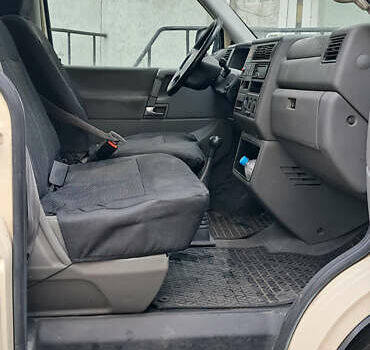 Бежевый Фольксваген Transporter, объемом двигателя 2.46 л и пробегом 529 тыс. км за 6500 $, фото 8 на Automoto.ua