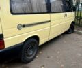Бежевый Фольксваген Transporter, объемом двигателя 2.5 л и пробегом 380 тыс. км за 5900 $, фото 4 на Automoto.ua