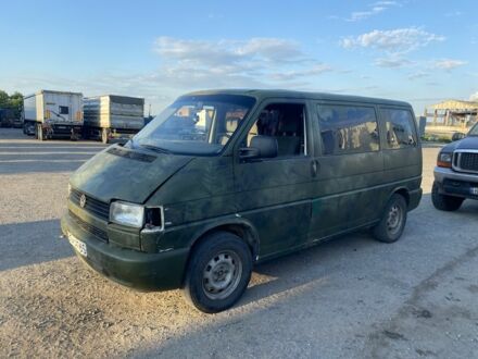 Фольксваген Transporter 2001 в Павлограде на Automoto.ua Бежевый Фольксваген Transporter, объемом двигателя 2.5 л и пробегом 2 тыс. км за 2500 $, фото 1 на Automoto.ua