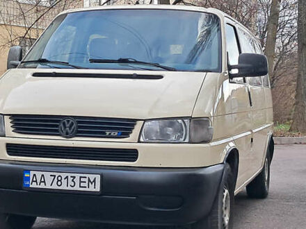 Бежевый Фольксваген Transporter, объемом двигателя 2.46 л и пробегом 529 тыс. км за 6500 $, фото 1 на Automoto.ua