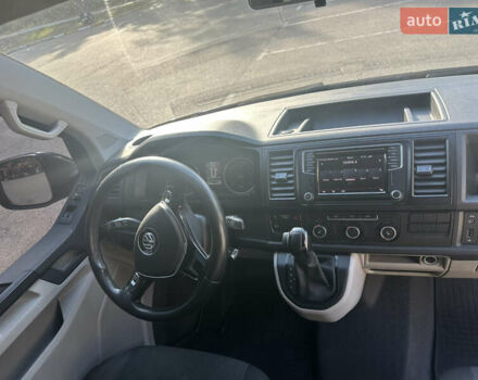 Чорний Фольксваген Transporter, об'ємом двигуна 2 л та пробігом 279 тис. км за 24000 $, фото 21 на Automoto.ua