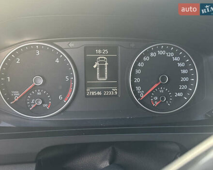 Чорний Фольксваген Transporter, об'ємом двигуна 2 л та пробігом 279 тис. км за 24000 $, фото 13 на Automoto.ua