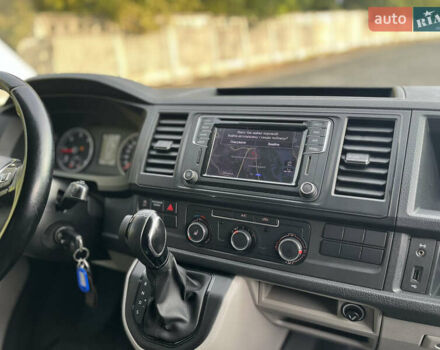 Черный Фольксваген Transporter, объемом двигателя 1.97 л и пробегом 187 тыс. км за 19900 $, фото 5 на Automoto.ua