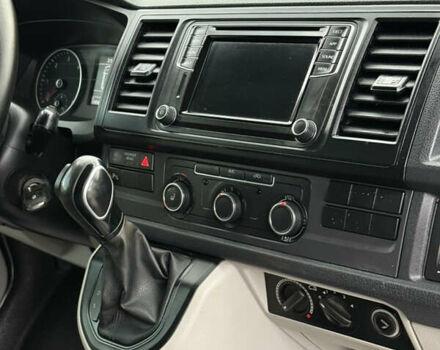 Чорний Фольксваген Transporter, об'ємом двигуна 2 л та пробігом 224 тис. км за 20999 $, фото 15 на Automoto.ua