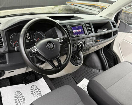 Чорний Фольксваген Transporter, об'ємом двигуна 2 л та пробігом 224 тис. км за 20999 $, фото 13 на Automoto.ua