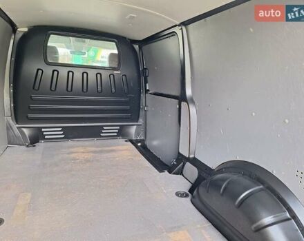 Черный Фольксваген Transporter, объемом двигателя 1.97 л и пробегом 210 тыс. км за 34700 $, фото 25 на Automoto.ua