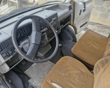 Чорний Фольксваген Transporter, об'ємом двигуна 1.9 л та пробігом 375 тис. км за 2700 $, фото 6 на Automoto.ua