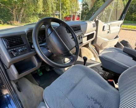 Черный Фольксваген Transporter, объемом двигателя 0 л и пробегом 255 тыс. км за 2600 $, фото 6 на Automoto.ua