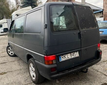 Черный Фольксваген Transporter, объемом двигателя 0 л и пробегом 430 тыс. км за 2800 $, фото 1 на Automoto.ua